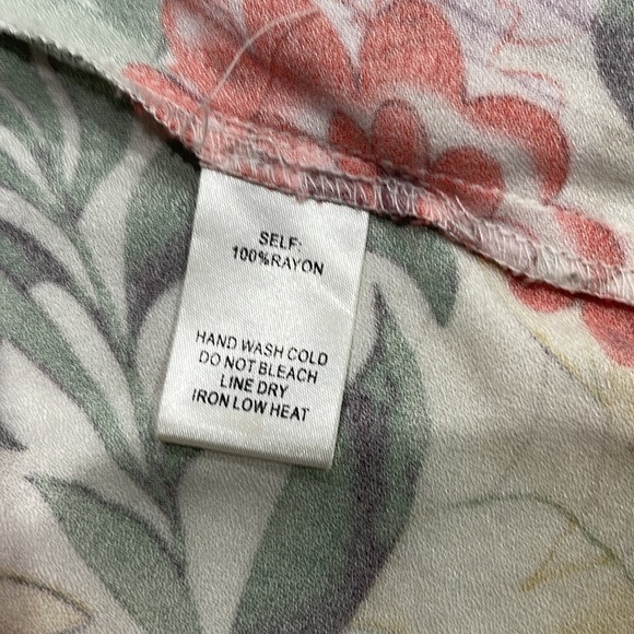 Lulu’s Vine Art Ivory Floral Wrap Maxi Dress  SZ XS - Picture 9 of 9